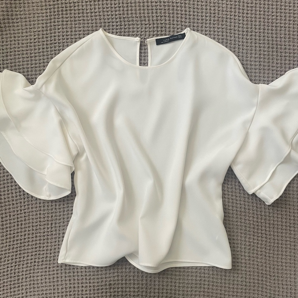 Zara White Ruffle Sleeve Blouse